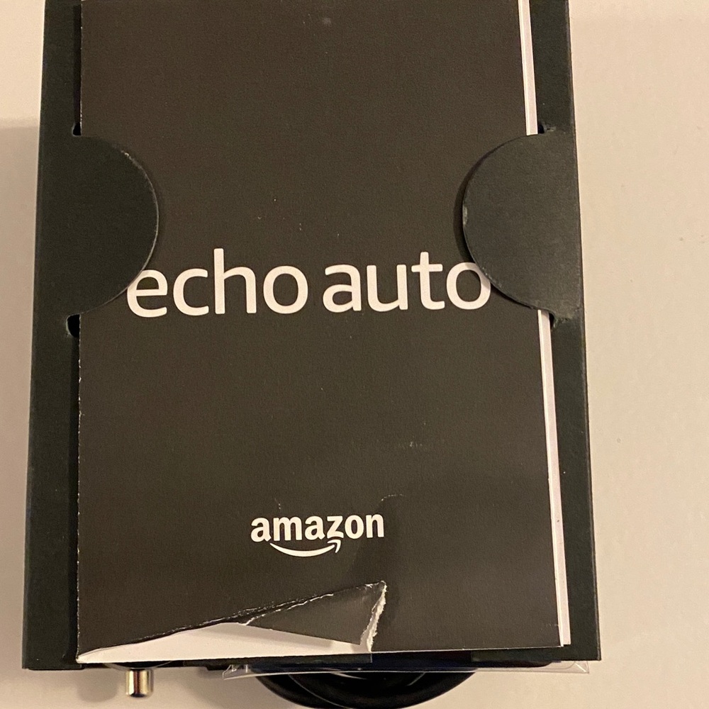 Amazon Echo Auto in Black - Picture 2 of 3